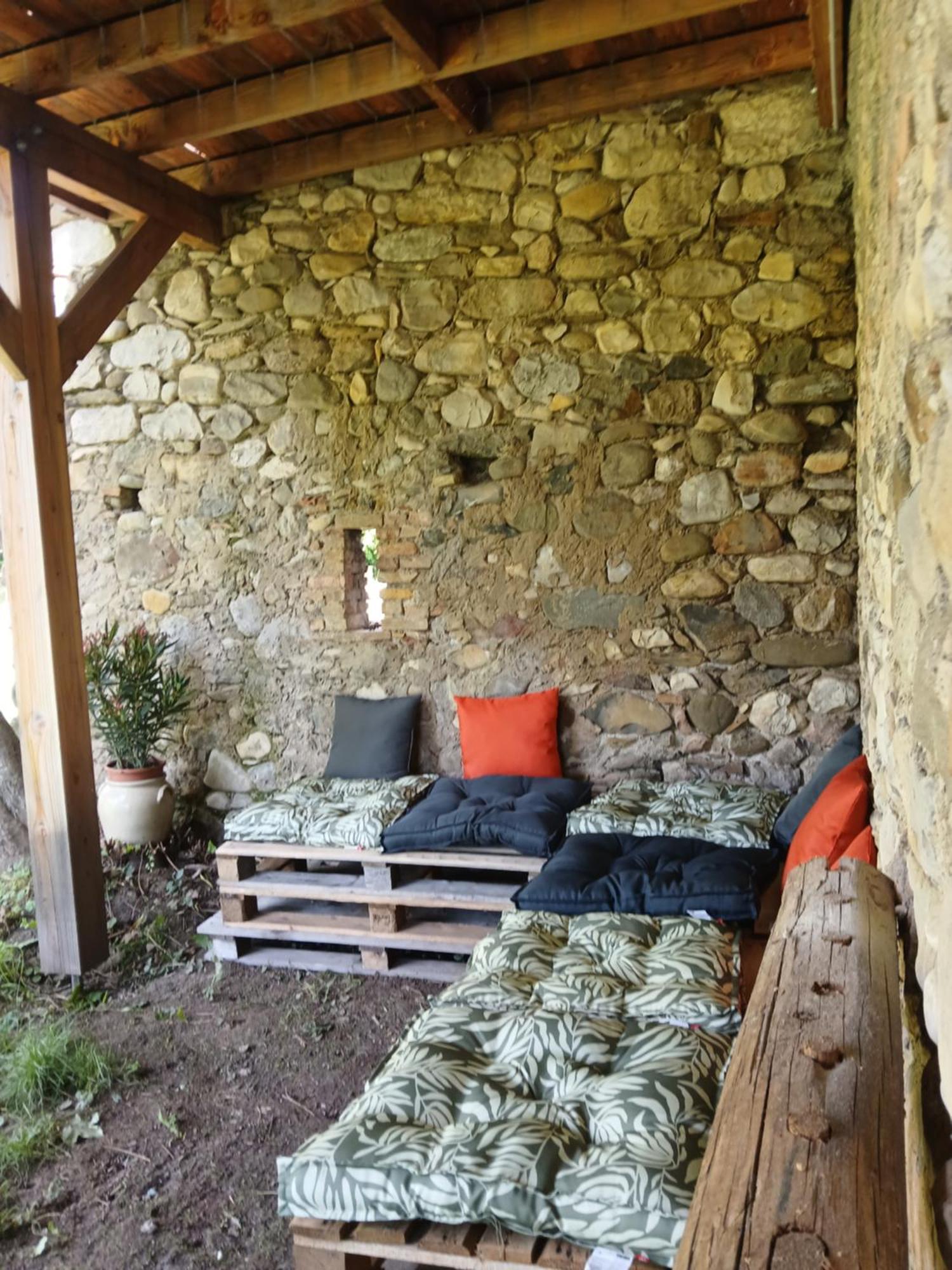 Les Gites Du Saro Chabestan Exterior photo